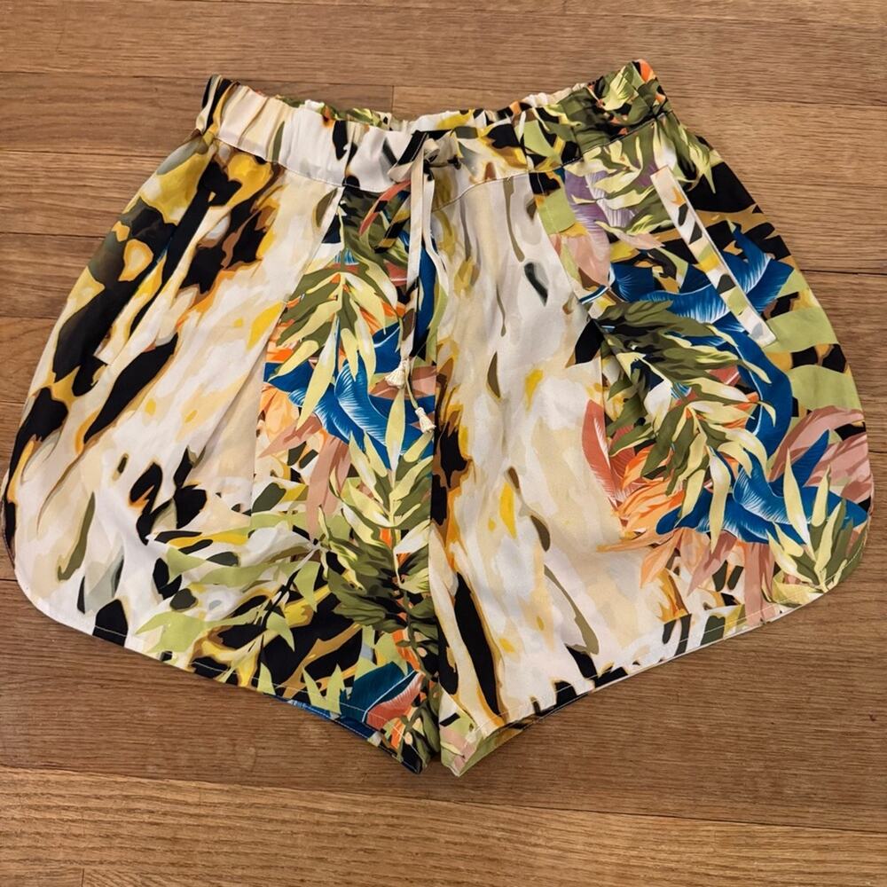 Bebe yellow green white blue elastic tie waist lounge sleep shorts size SP
b15